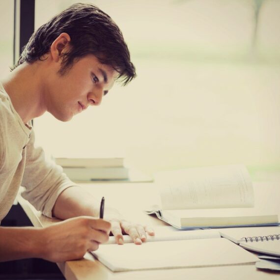 How do I achieve my goal in studies ?